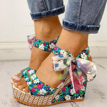 Load image into Gallery viewer, &quot;Lady Luck&quot; Designer Platform Wedges For Ladies (4-10US; 35-40EU) - Cali &amp; Clyde