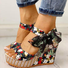 Load image into Gallery viewer, &quot;Lady Luck&quot; Designer Platform Wedges For Ladies (4-10US; 35-40EU) - Cali &amp; Clyde